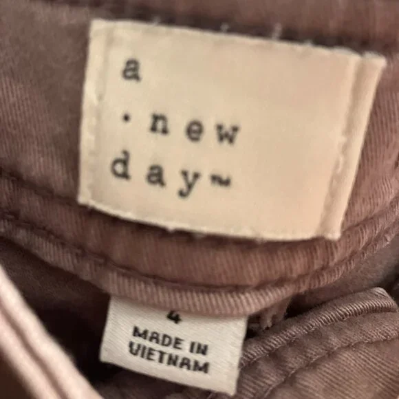 Spring pants - Picture 3 of 5